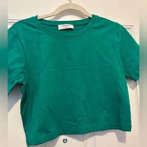 Zenana Crop Shirt* Kelly Green* size XL BRAND NEW